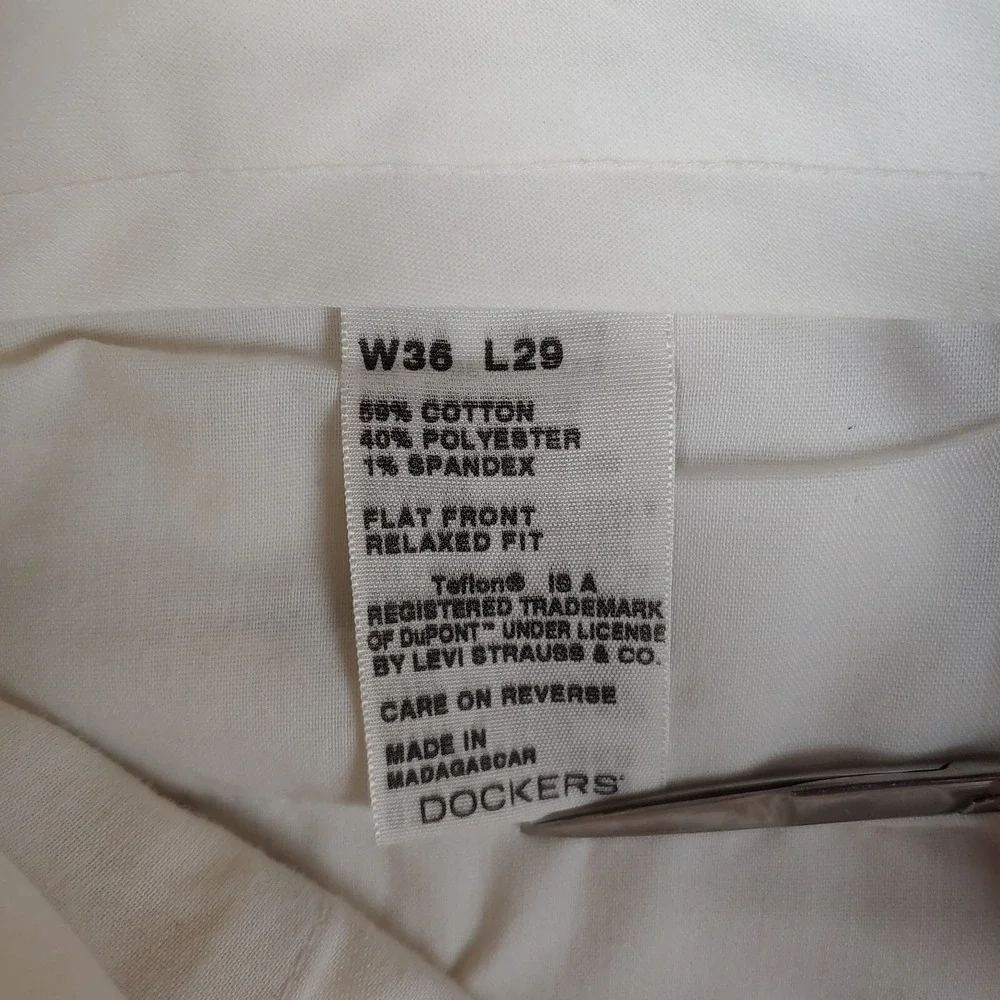 Dockers Pants‎ Mens 36x29 (Actual 37x27) Ivory Flat Front Relaxed Fit Golf Chino